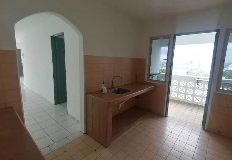 Pantai Hill Park Phase 5 Pantai Dalam Near Mid Valley with Huge Balcony