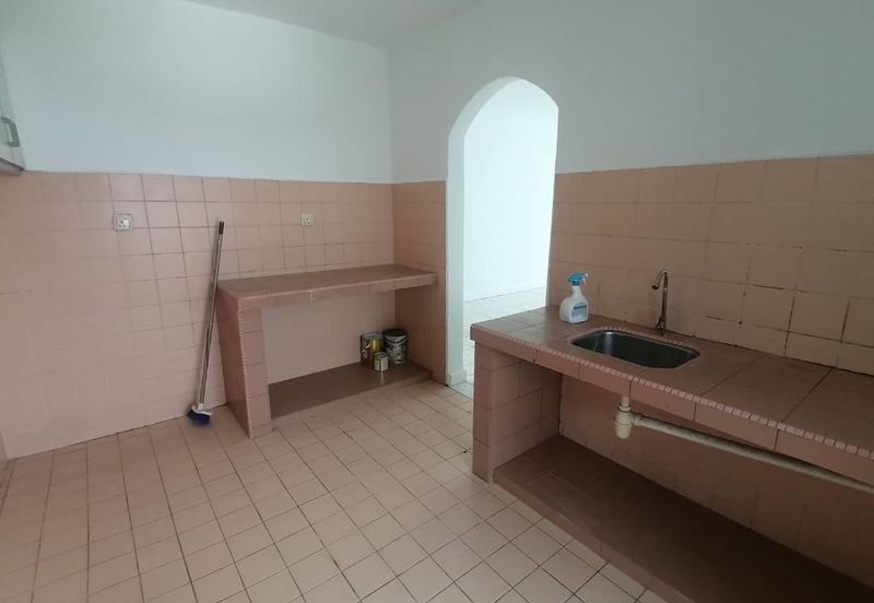 Pantai Hill Park Phase 5 Pantai Dalam Near Mid Valley with Huge Balcony