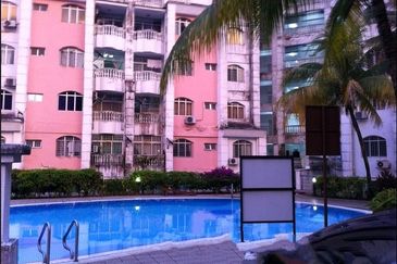 Casa Mila Ground Floor Corner at Bukit Idaman Near IPD And Hospital