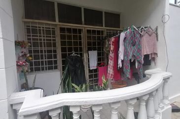 Casa Mila Ground Floor Corner at Bukit Idaman Near IPD And Hospital