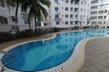 Casa Mila Ground Floor Corner at Bukit Idaman Near IPD And Hospital