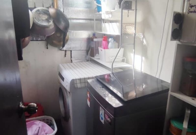 Amara Service Residences Freehold Near KTM Batu Caves