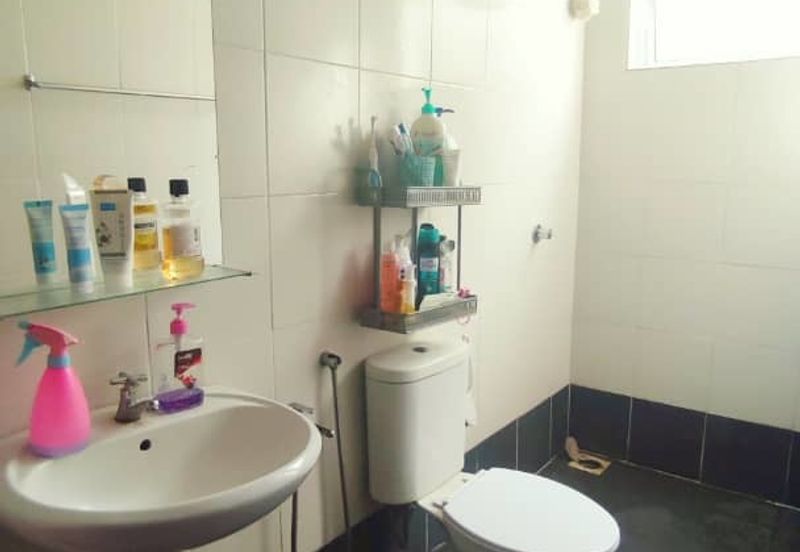 Amara Service Residences Freehold Near KTM Batu Caves