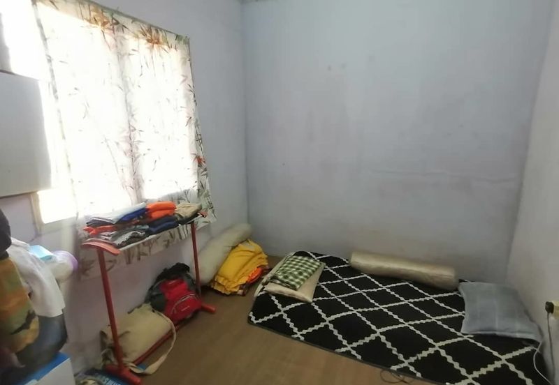 Apartment Taman Sungai Besi, Kuala Lumpur Blok 8 Tingkat 3