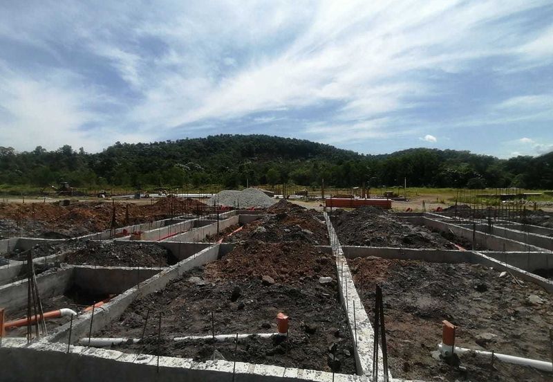 8 Acre Freehold Non Bumi Agriculture Land Behind SJKC Batang Kali