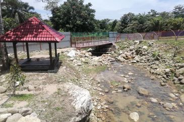 Dusun Durian 3.7 ac Freehold Non Bumi with River Ulu Yam
