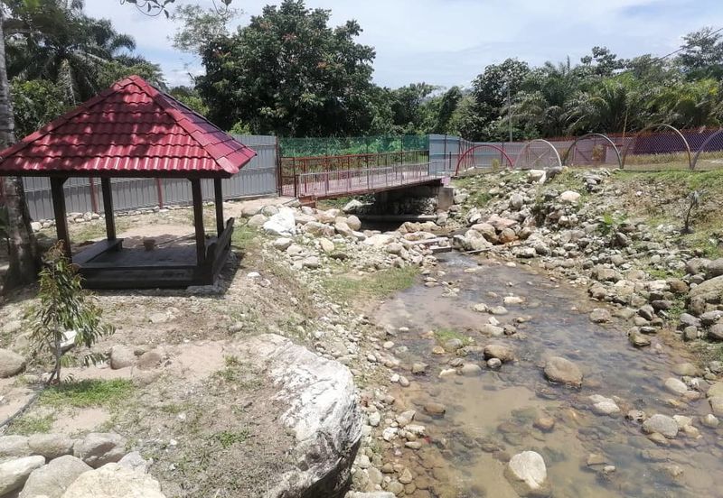 Dusun Durian 3.7 ac Freehold Non Bumi with River Ulu Yam