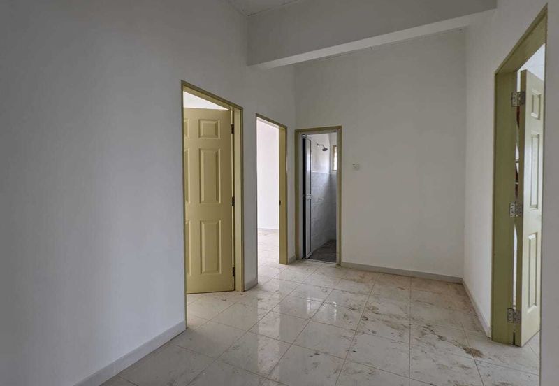 2 Storey Semi D CORNER 4898 sqft  Freehold Tmn Koperasi Kg Pdg Midin