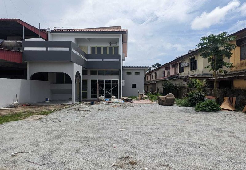 2 Storey Semi D CORNER 4898 sqft  Freehold Tmn Koperasi Kg Pdg Midin