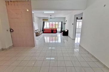 1400 sqft Villa Lagenda Condominium Selayang