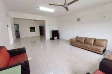 1400 sqft Villa Lagenda Condominium Selayang