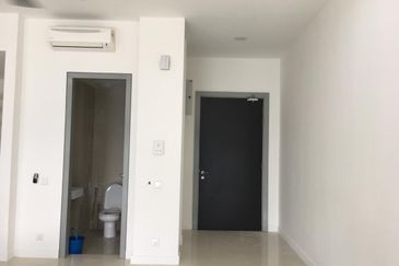 1705 sq ft Reflection Residences Mutiara Damansara Freehold 2 Parking