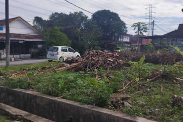 Bungalow Lot Non Bumi  5489 sqft Individual Title Kampung Batu Muda KL