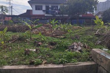 Bungalow Lot Non Bumi  5489 sqft Individual Title Kampung Batu Muda KL