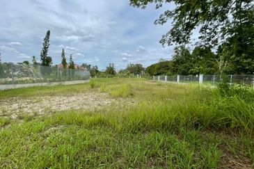 Freehold Non Bumi Bungalow Lot, Bandar Sungai Long 8622sqft