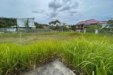 Freehold Non Bumi Bungalow Lot, Bandar Sungai Long 8622sqft