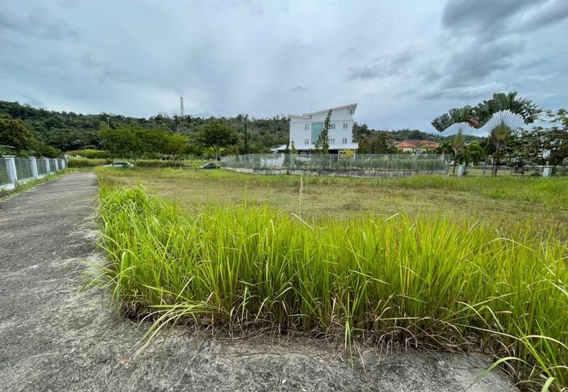 Freehold Non Bumi Bungalow Lot, Bandar Sungai Long 8622sqft