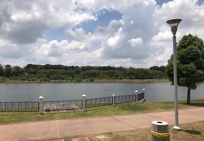 Perdana Lakeview East