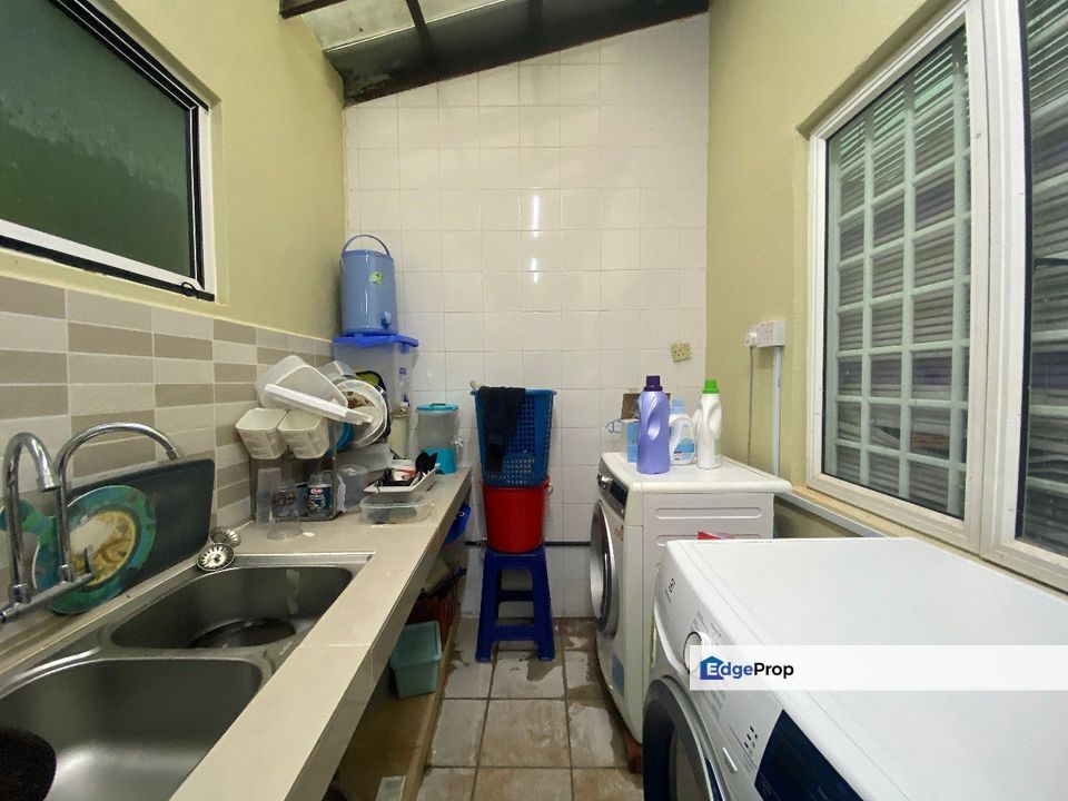 Ampang Jaya Semi D 2 Storey Freehold 4500 sqft 5 Rooms, Selangor, Ampang