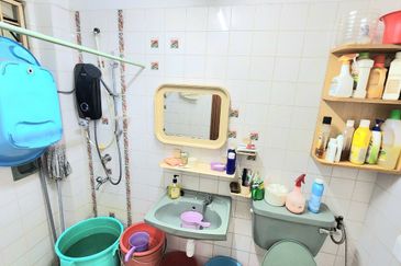 2 Storey Bukit Setiawangsa Taman Setiawangsa Freehold 20x65 Guarded