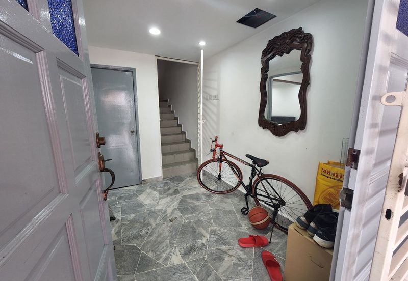 2.5 Storey Bukit Setiawangsa End Lot 20x70 Freehold Gated and Guarded