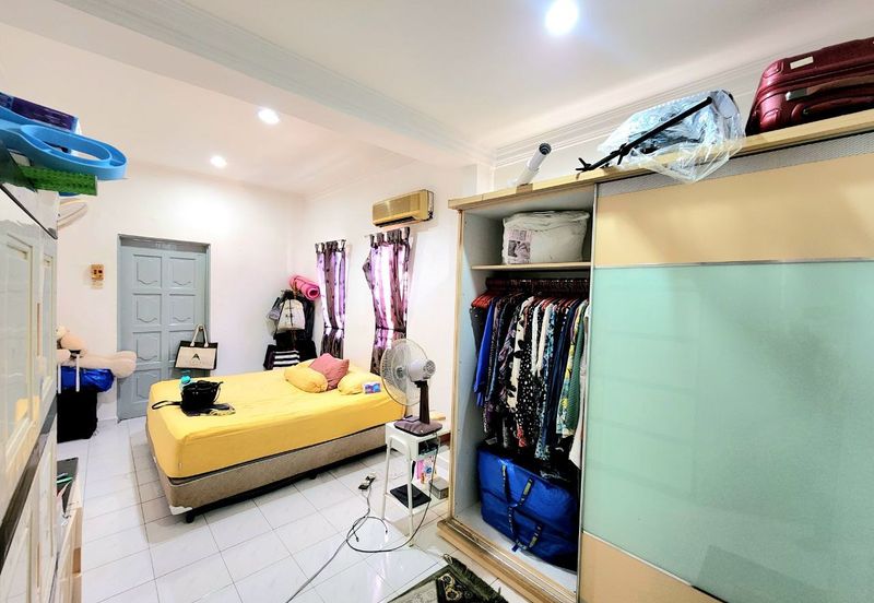 2.5 Storey Bukit Setiawangsa End Lot 20x70 Freehold Gated and Guarded