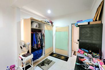 2.5 Storey Bukit Setiawangsa End Lot 20x70 Freehold Gated and Guarded