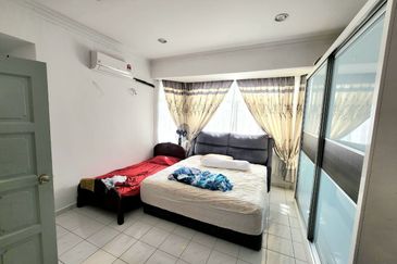 2.5 Storey Bukit Setiawangsa End Lot 20x70 Freehold Gated and Guarded