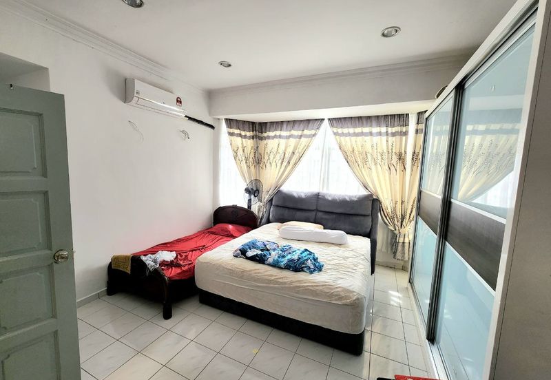 2.5 Storey Bukit Setiawangsa End Lot 20x70 Freehold Gated and Guarded