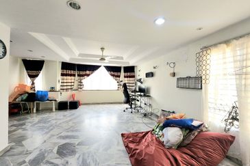 2.5 Storey Bukit Setiawangsa End Lot 20x70 Freehold Gated and Guarded