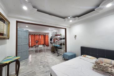 2.5 Storey Bukit Setiawangsa End Lot 20x70 Freehold Gated and Guarded