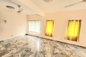 2 Storey Bukit Setiawangsa End Lot Freehold 20x70 Gated