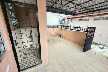 2 Storey Bukit Setiawangsa End Lot Freehold 20x70 Gated