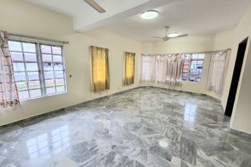 2 Storey Bukit Setiawangsa End Lot Freehold 20x70 Gated