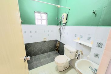 2 Storey Bukit Setiawangsa End Lot Freehold 20x70 Gated