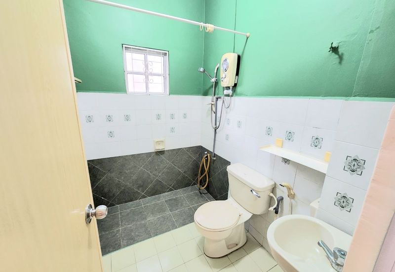 2 Storey Bukit Setiawangsa End Lot Freehold 20x70 Gated