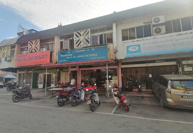 2 storey Shoplot opposite masjid bilal rabah taman koperasi polis