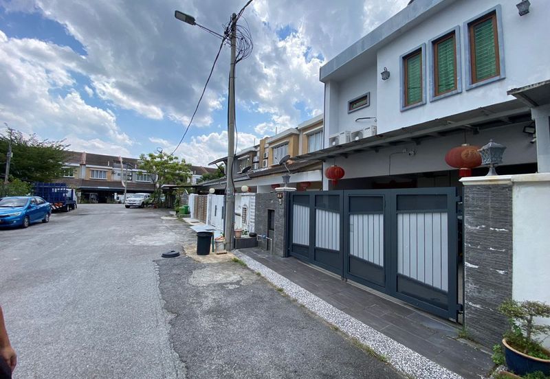 Taman Villa Laksamana