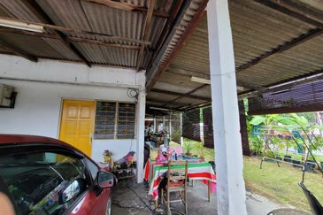 Kampung Tasik Tambahan