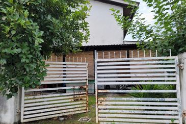 Kampung Tasik Tambahan