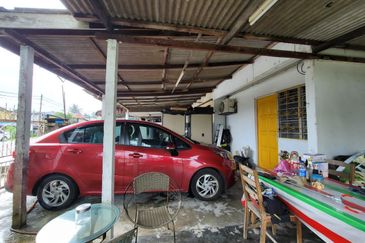 Kampung Tasik Tambahan