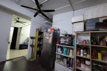 Kampung Tasik Tambahan