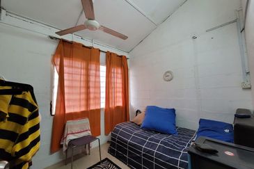 Kampung Tasik Tambahan