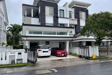 Jalan Bukit Antarabangsa 