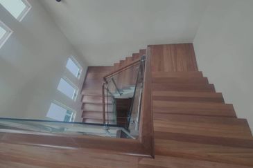 Jalan Bukit Antarabangsa 