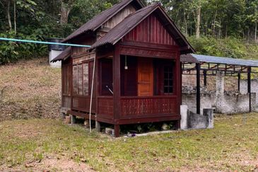 Kebun Durian 1.12 ekar Tepi Jalan Hulu Rening , Batang Kali Bumi Lot