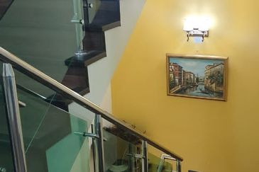 Renovated 5 Bedrooms Cyprus Usj Heights, Subang Jaya 3500sqft Freehold