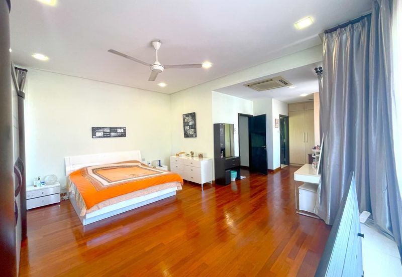 Changkat Kiara Surya