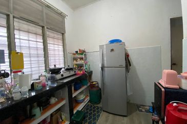 Desa Pinggiran Putra