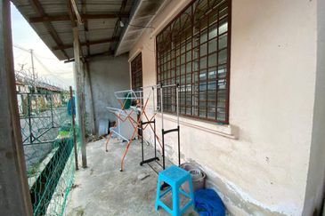 Desa Pinggiran Putra